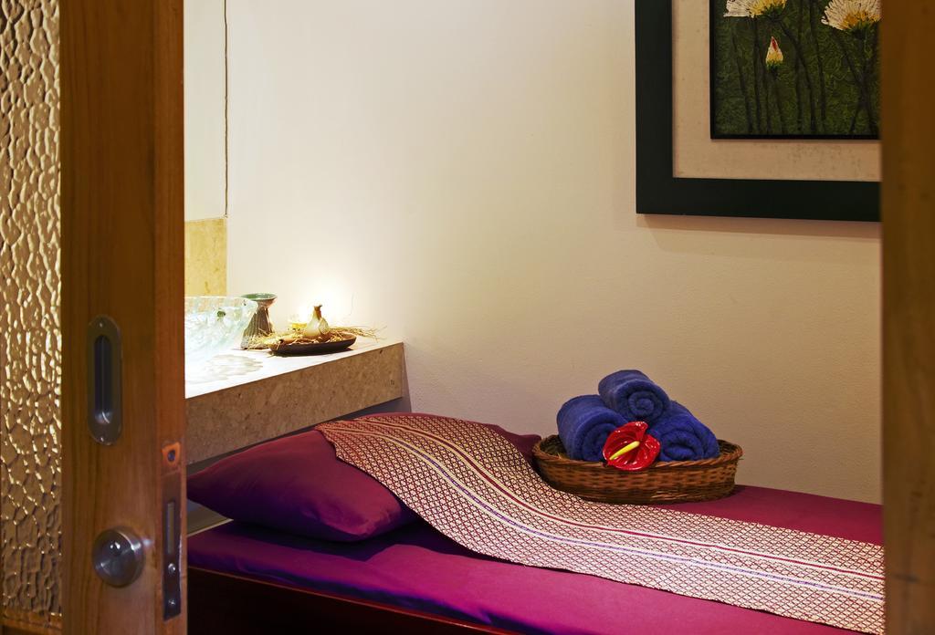 Villa Damar Boutique Hotel Бандунг Екстериор снимка