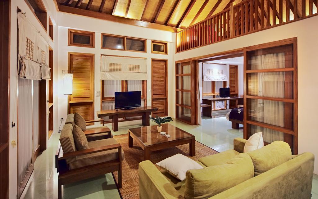Villa Damar Boutique Hotel Бандунг Екстериор снимка