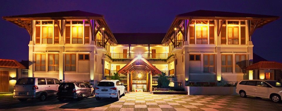 Villa Damar Boutique Hotel Бандунг Екстериор снимка