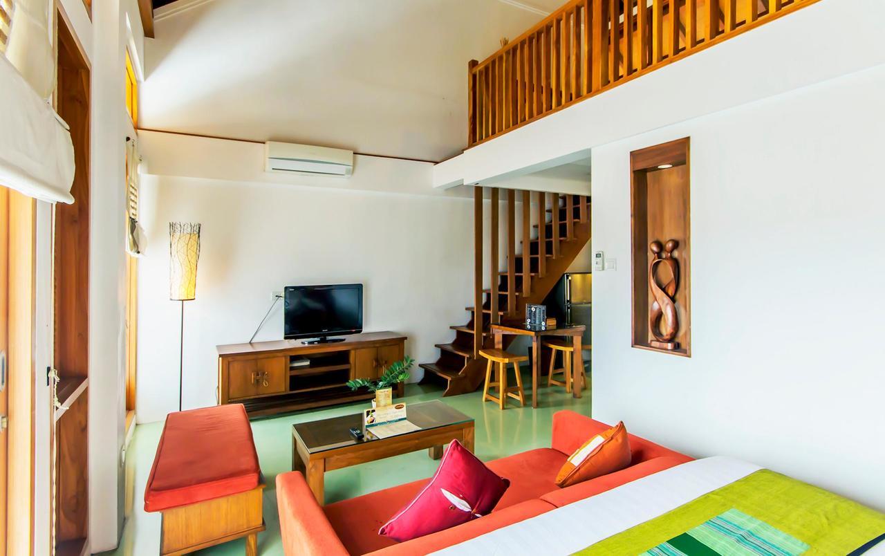 Villa Damar Boutique Hotel Бандунг Екстериор снимка