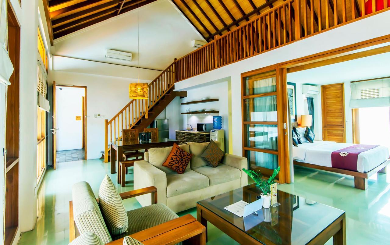 Villa Damar Boutique Hotel Бандунг Екстериор снимка